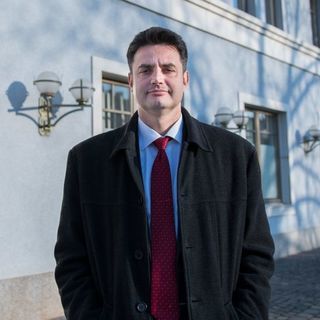 Makorol Importalt Aktivistat Az Alfuggetlen Polgarmesterjelolt