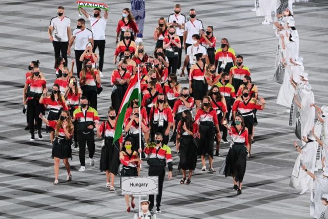Nagyszabású műsorral és üres lelátókkal nyílt meg a tokiói olimpia 2020