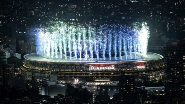 Nagyszabású műsorral és üres lelátókkal nyílt meg a tokiói olimpia 2020