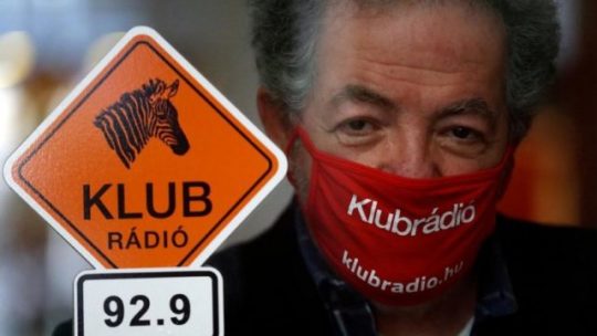 A Klubrádió kicsinálása megmutatja, mitől annyira elkeserítő hely a NER-Magyarország