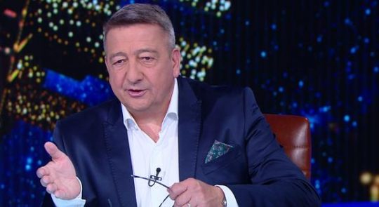 trágár kifejezések a keresztény-konzervatív újságírók keménymagjának heti műsorában.