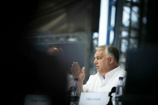 „Beteg embernek nem tanácsot adunk, hanem gyógyszert” - ellenzéki reakciók az Orbán-beszédre