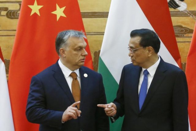 Ezt titkolja Orbán! Tízszer annyi kínai jön hozzánk, mint Ausztriába!