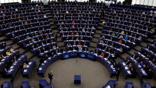 Felszámolná az Európai Parlamentet a Fidesz