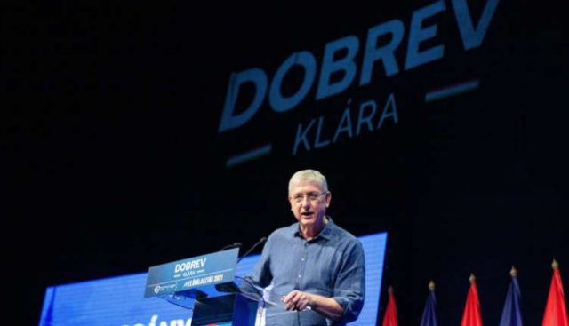 Gyurcsány találkozik azzal az uniós küldöttséggel akikkel Orbán nem mer találkozni!