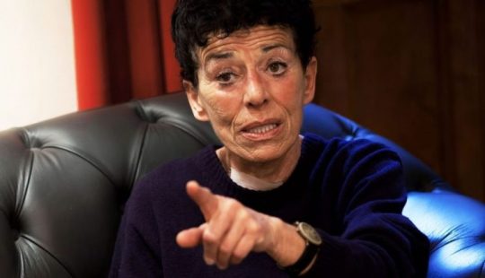 HEGEDÜS ZSUZSA: ROBBANTANI AKAROK