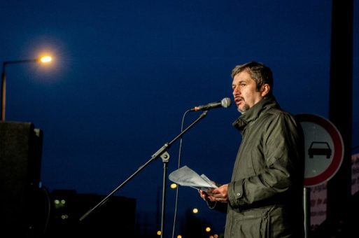 A parlament nyitóülésére, csak akkor lehet elmenni ha fontos garanciákat kapunk, írja Hadházy Ákos