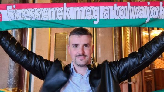 Jakab Péter elvtársnak és tolvajnak nevezte Orbánt