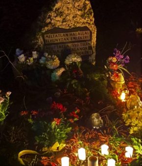 Megemlékezés a méltatlan halállal meghaltakért Mindenszentek A Város Mindenkiével