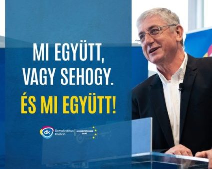 Mert mi együtt, vagy sehogy szent a haza
