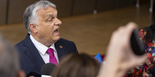 Mit kezdjen a világ az orosz-ukrán háborúval? - Mit kezd az EU Orbán Viktor nemzeti túlhatalmával a vétójoggal való nyílt visszaéléseivel
