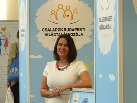 Nőknek 4-5 gyermeket kell szülni Novák Katalin