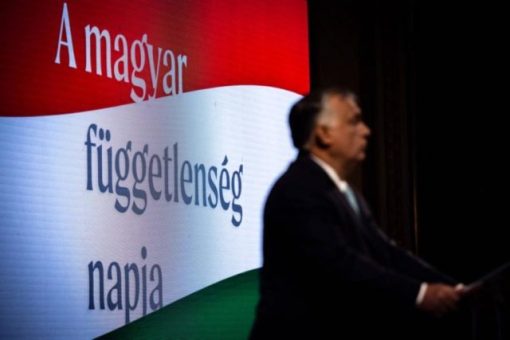 Orbán Viktor végső harcot hirdetett Brüsszel ellen, és hét tézissel támad
