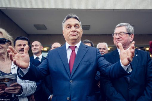 Orbán eljuttatott minket a szocializmusban, kapitalizmusban, majd a feudalizmusba - A rabszolgatartó társadalomban ér minket az öregség