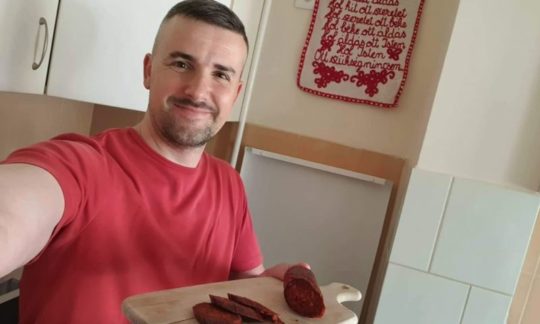 Orbán levágná a saját kezét – Jakab Péter nekiugrott a miniszterelnöknek