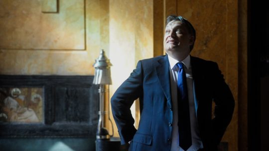 Orbán-rezsim nem jogállam, demokratikus legitimációval rendelkező autoriter hatalom