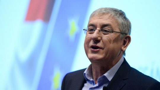 Pocsék ember Magyarország kormányfője