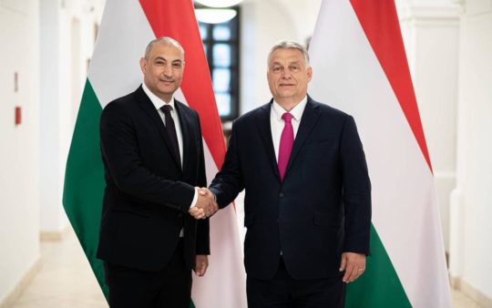 Sztojka Attila kormánybiztos szerződéseket ígért a „körön belül lévő” roma képviselőknek