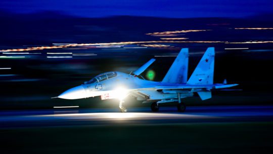 Támadnak az oroszok, lángokban Ukrajna nagyvárosai