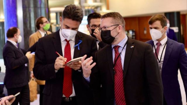 Ujhelyi István, Elkurtuk Brüsszelben nem sikerült