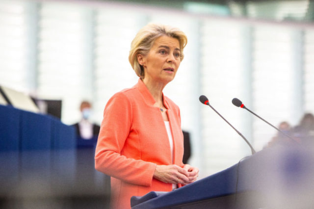 Von der Leyen Utánajárunk minden korrupciós esetnek