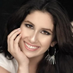 Radics Gigi énekes megasztár képek, fotók, Radics Gigi képalbum