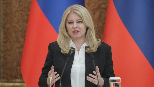 szlovák elnök attól fél, hogy országa Magyarország útjára lép